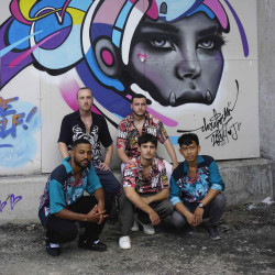 urban street art style shirt clarafosca men